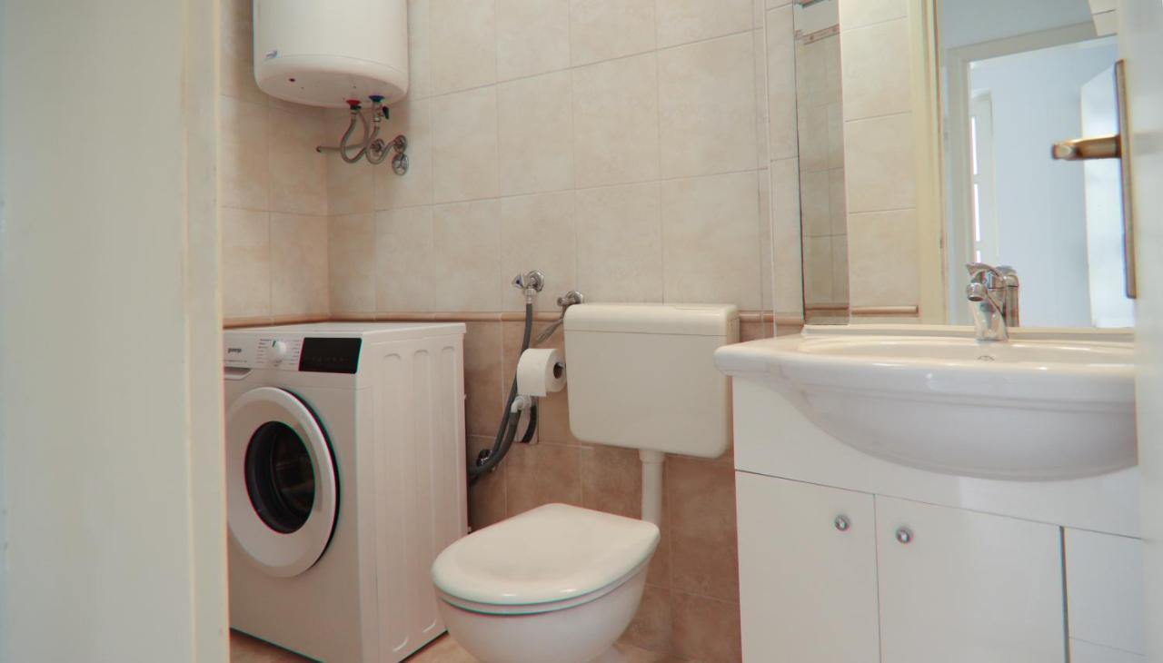 Mozart Apartments Baška Voda Екстериор снимка