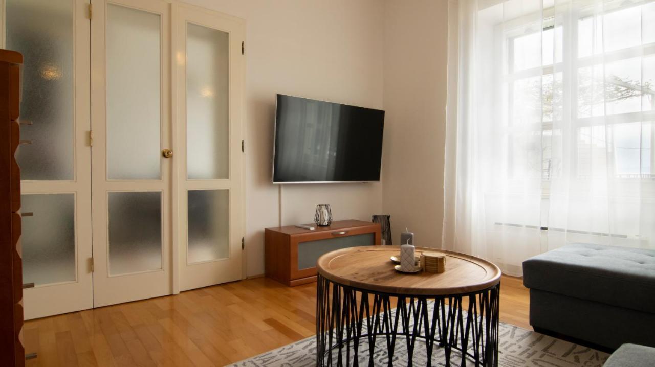 Mozart Apartments Baška Voda Екстериор снимка