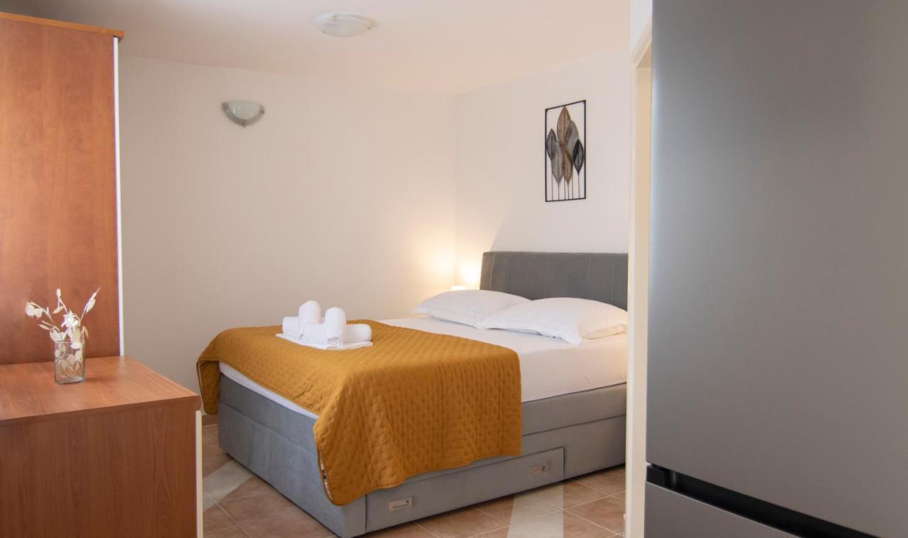 Mozart Apartments Baška Voda Екстериор снимка