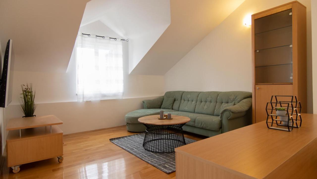 Mozart Apartments Baška Voda Екстериор снимка